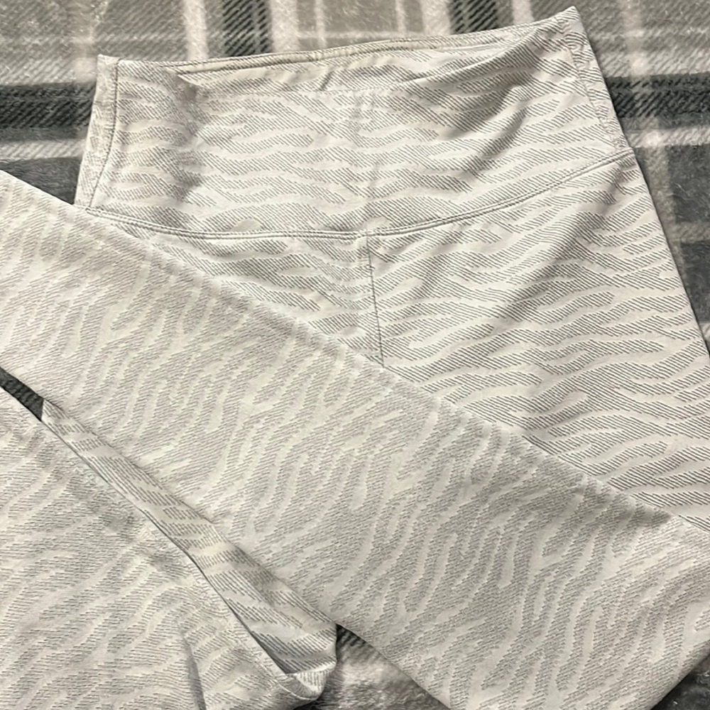 White Zebra Print Leggings